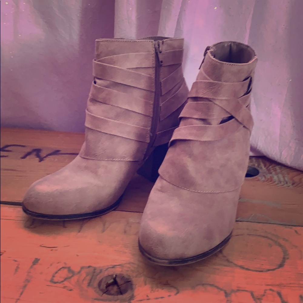 Ankle boots